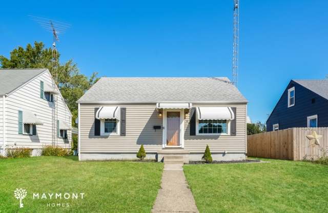 758 East College Street photos photos