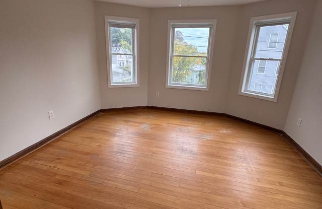 61 B Street - 2 Gallery 1