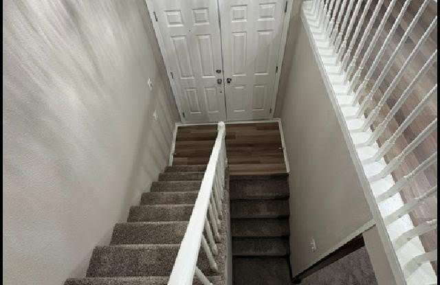 10 Crape Myrtle Place Gallery 2