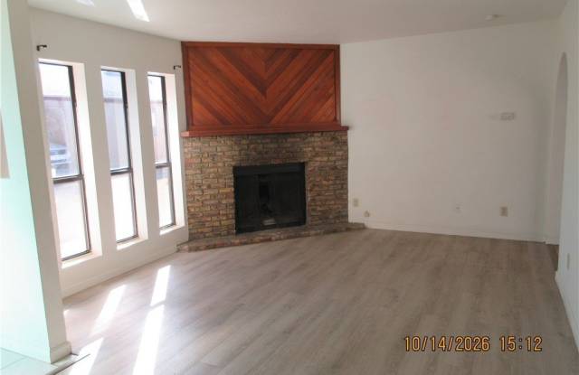 3546 Verdugo #B Gallery 2