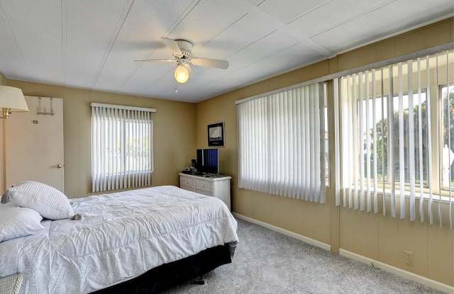 1035 Royal Palm Drive photos photos