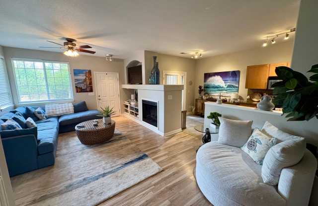 2 bed, plus office - Ground Floor Corner Condo Gallery 1