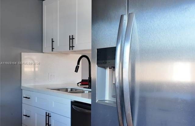 465 SW 86th Ave photos photos