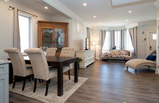 14 Hennery Way Gallery 2