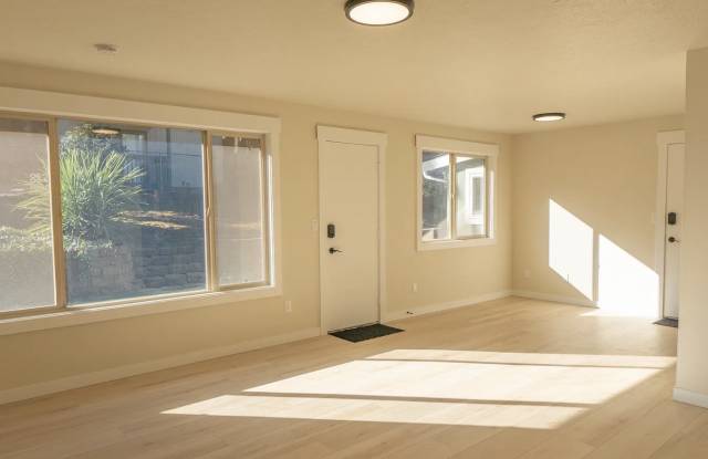 2160 Nocturne Ct Se Gallery 4