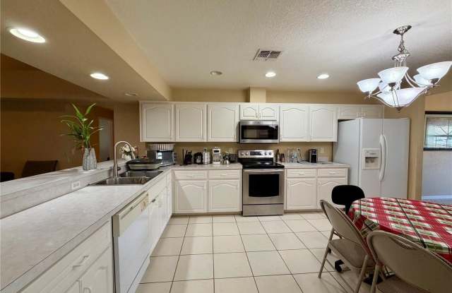 1762 GREY FOX Drive Gallery 2