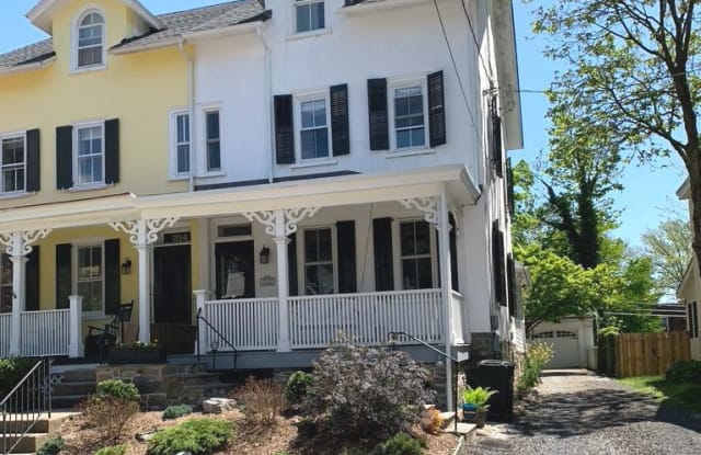 212 E EVERGREEN AVENUE - 212 East Evergreen Avenue, Philadelphia, PA 19118