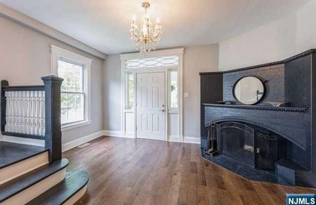 92 Highwood Avenue photos photos