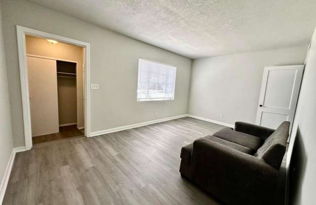 5255 CAMILLE Avenue Gallery 3