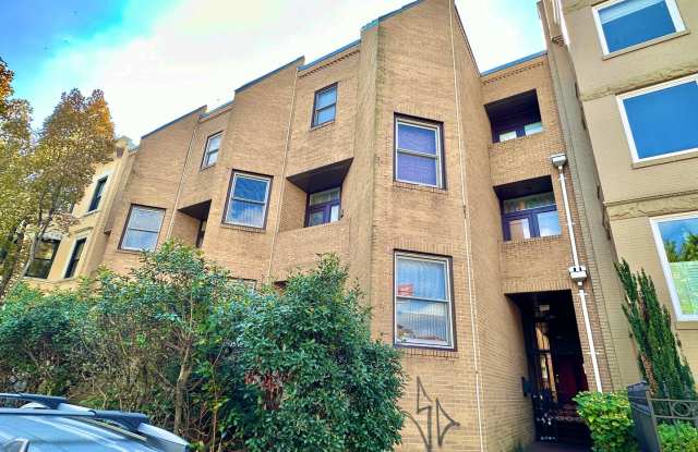 Exciting Dupont 2 bed 1.5 bath 2-level condo on U Street near AdMo w/Patio  W/D - 1744 U Street Northwest, Washington, DC 20009