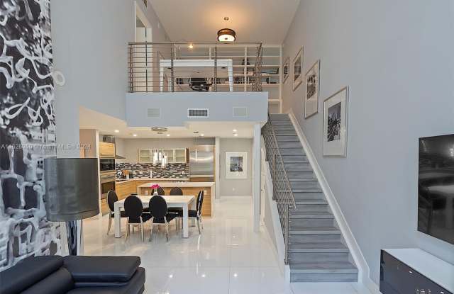 305 NE 20th Ter - 305 Northeast 20th Terrace, Miami, FL 33137