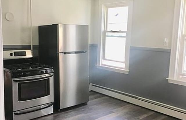 12 Louisbourg Pl - 12 Louisbourg Place, Providence, RI 02909