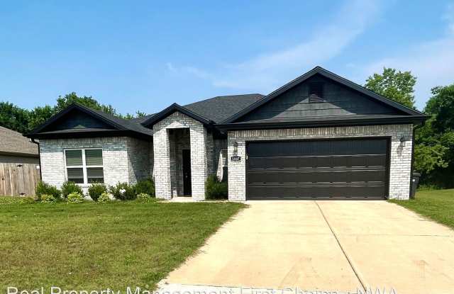 1007 N 27th St. - 1007 North 27th Street, Rogers, AR 72756