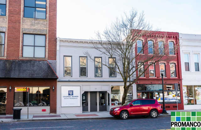 Putnam Realty - 114 1/2 Putnam Street photos photos