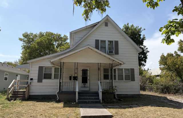1306 S Moffet Avenue Gallery 1