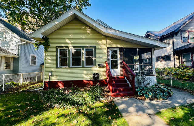 Charming 3-Bedroom Home in the Heart of South Minneapolis! - 3022 South 32nd Avenue, Minneapolis, MN 55406