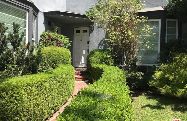 368 South CRESCENT Avenue - 368 S Crescent Dr, Beverly Hills, CA 90212