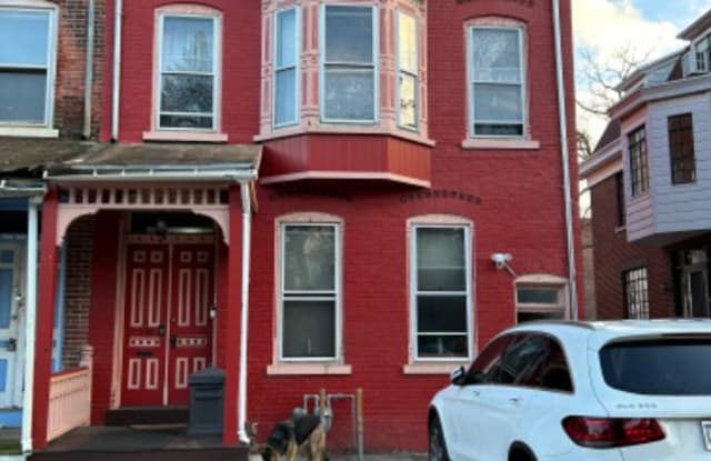 1136 W Walnut St - 1136 Walnut Street, Allentown, PA 18102