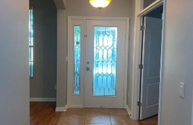 6 Bedroom 4.5 Bath Pool home in Apopka for RENT! Gallery 4