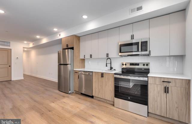 1917 W SUSQUEHANNA Avenue unit: 1 photos photos