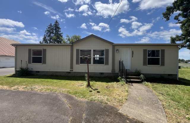 3 bedroom, 2 bath Home in the Country, Available Now! photos photos