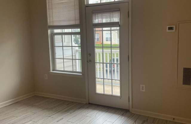 1BR 1 B available 10/3/24- Carriage Hill photos photos