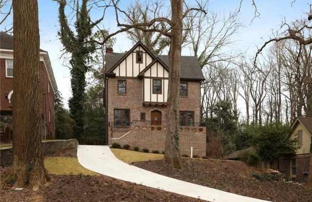 1309 Stillwood Drive NE Gallery 4