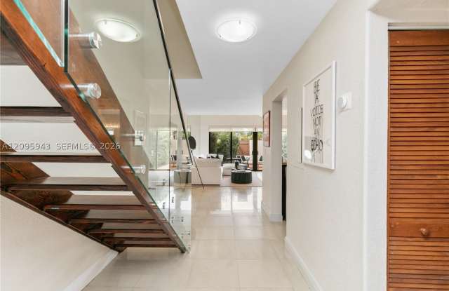8880 SW 133rd Pl Gallery 4