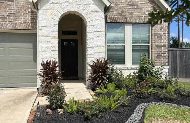 322 Fan Palm Ct Gallery 2