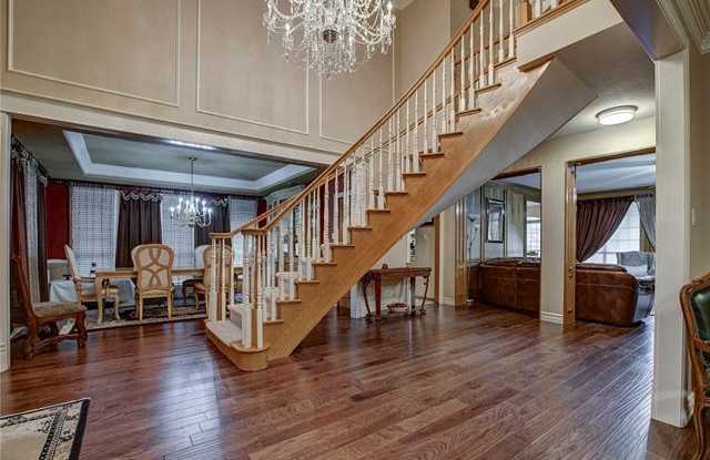 5209 Coachman Court Gallery 3