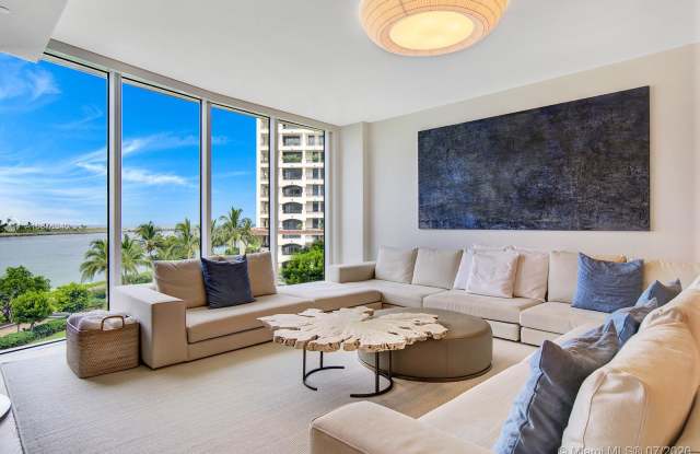 6835 Fisher Island Dr Gallery 4