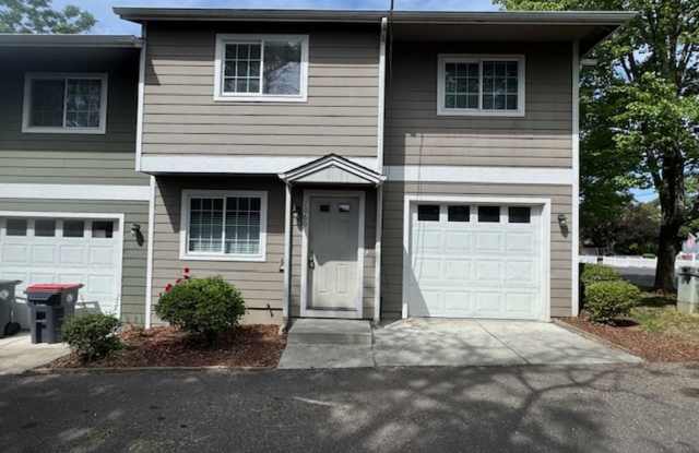 COMING SOON - 3 BEDROOM TOWNHOME W/ GARAGE- FRESH PAINT AND NEW FLOORING photos photos