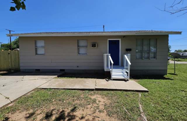 1439 NE 24th St photos photos