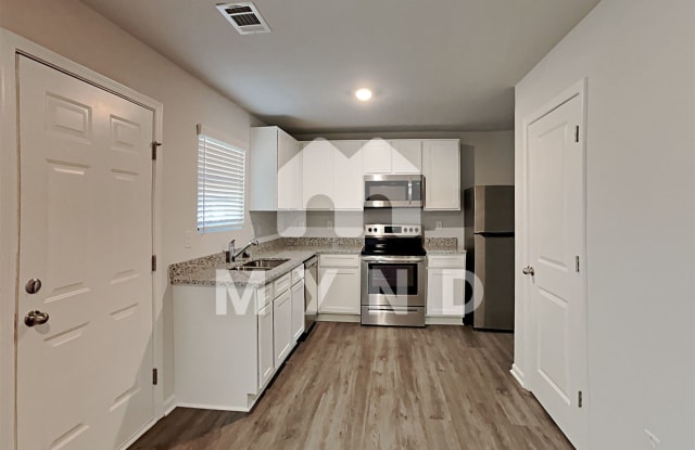 1824 Carrington Dr - 1824 Carrington Drive, Griffin, GA 30224