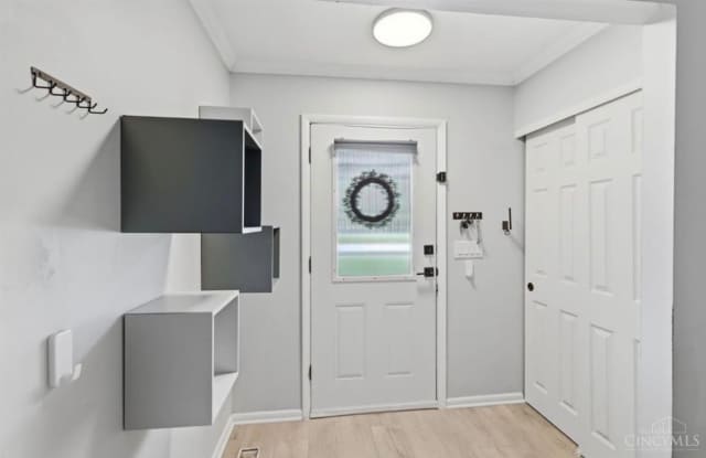 7975 Pfeiffer Road Gallery 2