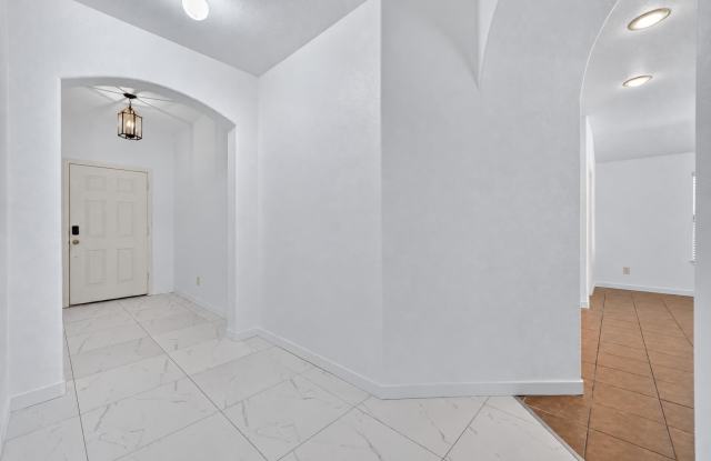 1048 Mercury Drive Gallery 4