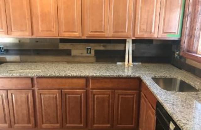 1863 Coventry 2 - 1863 Coventry Road, Cleveland Heights, OH 44118