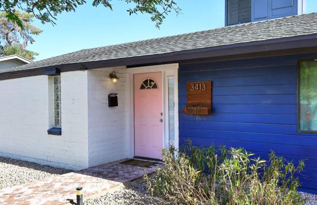 Fully Furnished Remodeled 4 Bedroom / 4 Bathroom Home with spacious back yard & pool in Central Phoenix! Gallery 4