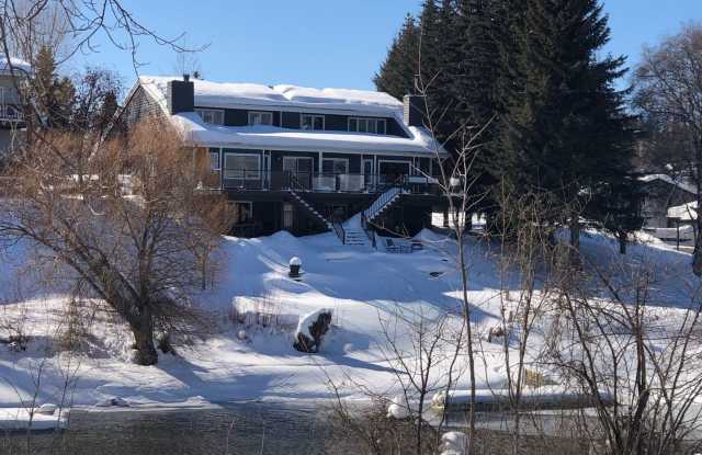 716 Birch Point Drive Annie's River Place Gallery 2