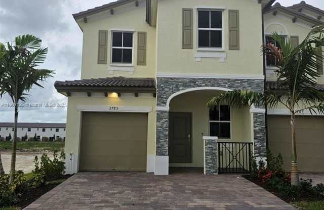 2785 SE 25th Ave photos photos