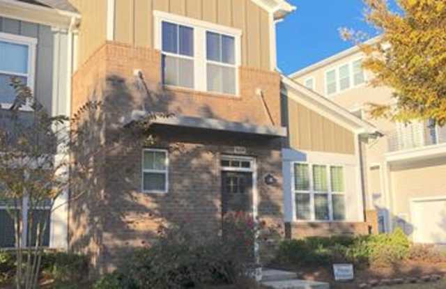 Beautiful 3 Bed End-Unit Townhome in Brightwalk! photos photos