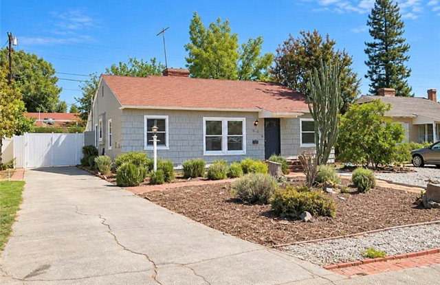 6548 Colbath Avenue Gallery 3