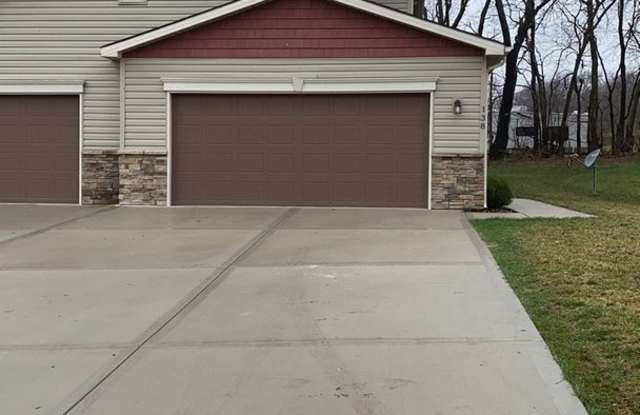 138 Roller Court - 138 Roller Ct, Tracy, MO 64079