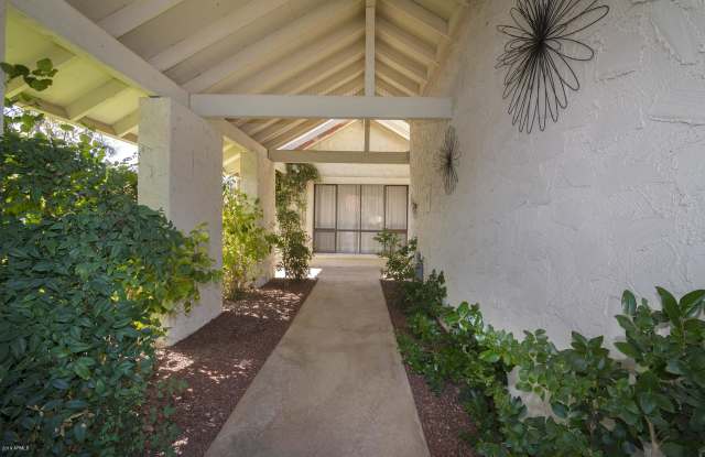 5716 N SCOTTSDALE Road Gallery 2