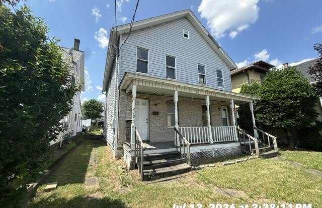 1427 N Main Avenue Gallery 2