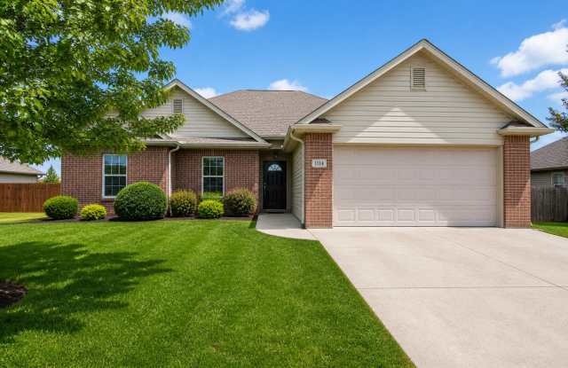 Lovely ranch, slab style home in Mill Creek Manor. photos photos