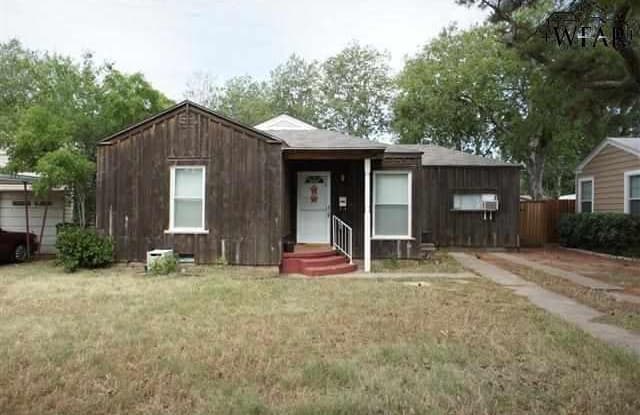 3216 GLENWOOD AVENUE - 3216 Glenwood Avenue, Wichita Falls, TX 76308