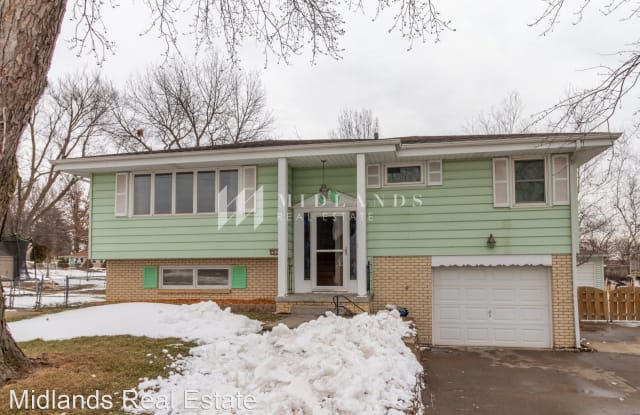 7813 S 37th St - 7813 South 37th Street, Bellevue, NE 68147