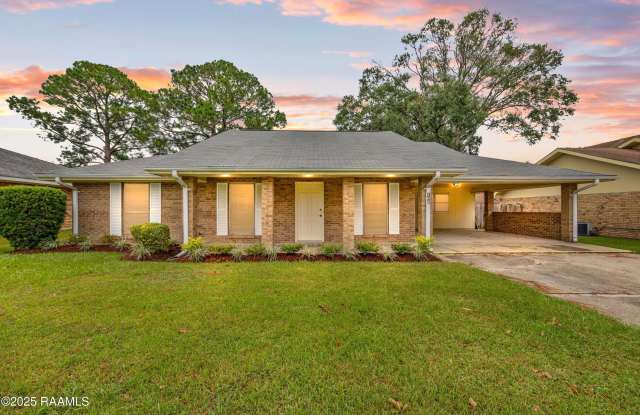 102 Wisteria Drive photos photos