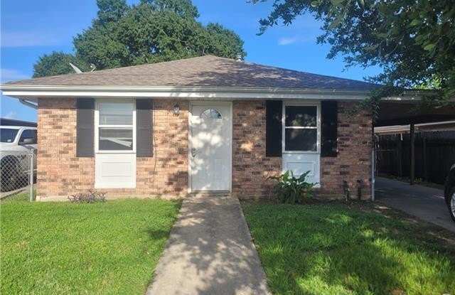 3513 LAPLACE Street photos photos